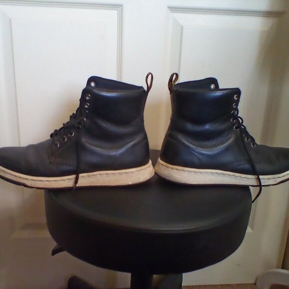 Dr Martens - Picture 6 of 8
